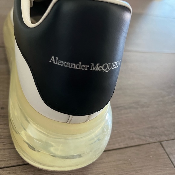 ALEXANDER MCQUEEN • oversized transparent sole sneaker size 39 - Picture 9 of 12